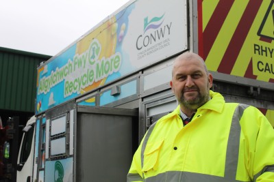 Carl Sargeant has announced a review of recycling in Wales